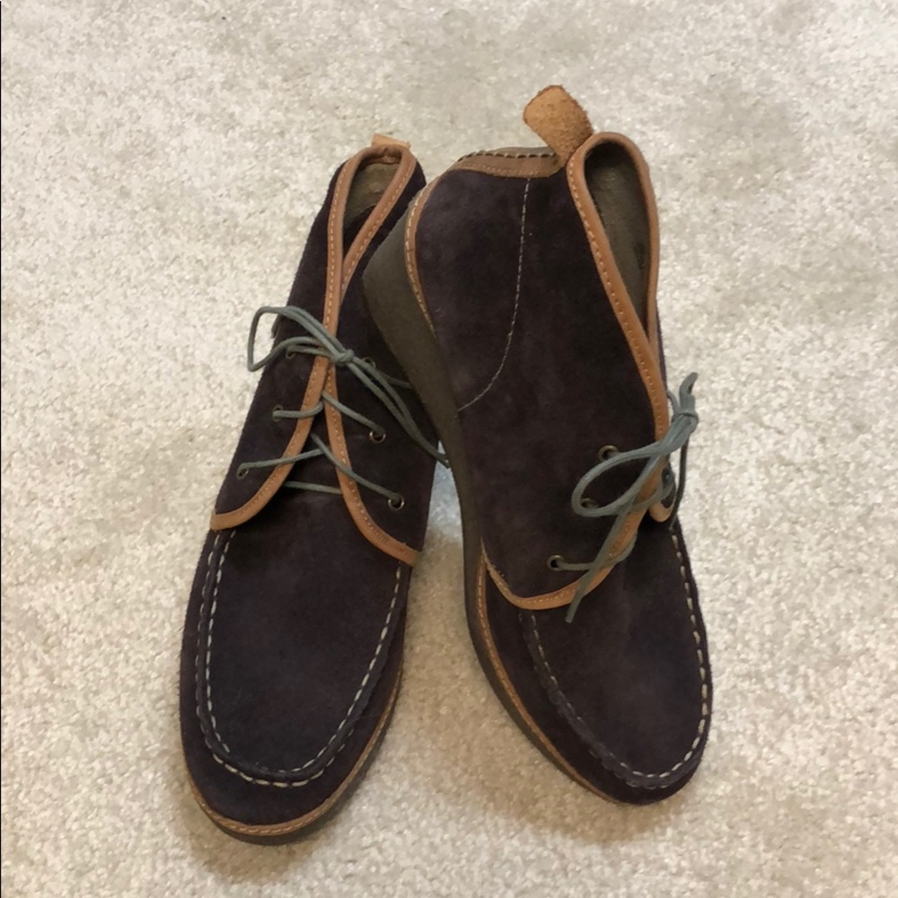 Olukai suede wedge like new